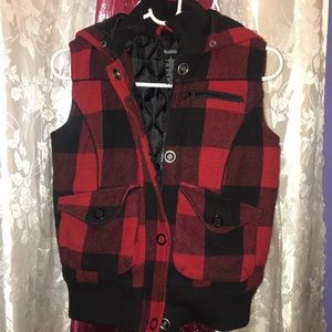 Black/Red Vest.